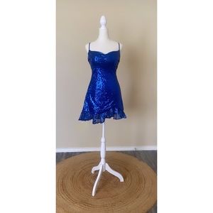 Women’s short spaghetti strap sequin dress